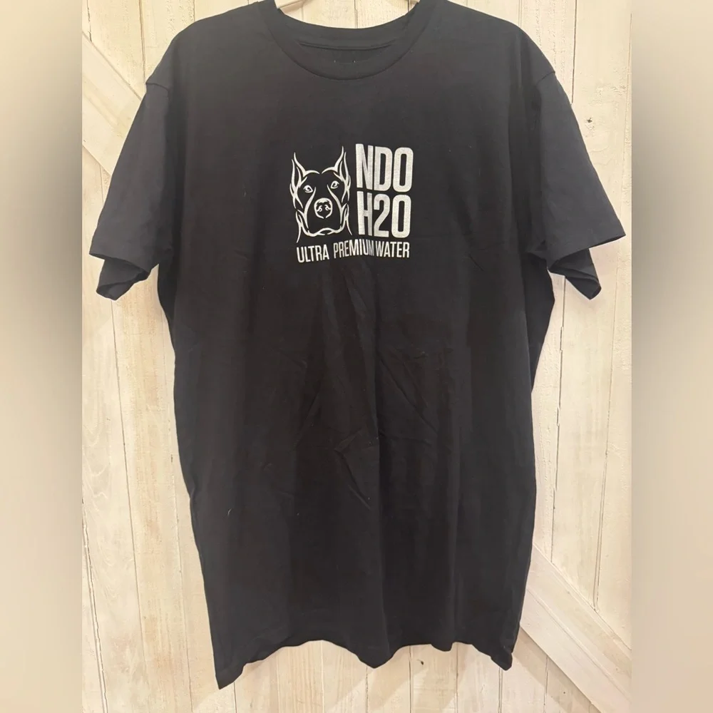 Black Graphic T-Shirt - Miami Heat - Size XL Men - NWOT